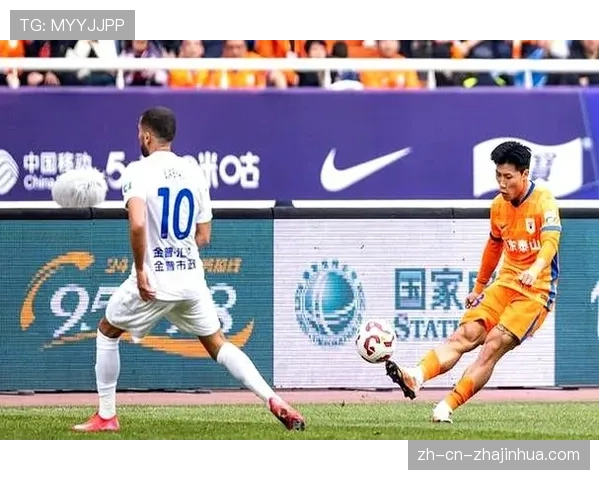 大连英博客场击败山东泰山 连续两轮战胜传统豪门